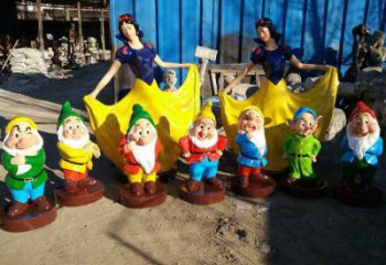 小矮人雕塑廠家，小區廣場卡通雕塑，玻璃鋼彩繪工藝制作