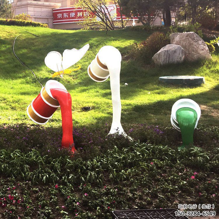 田間油漆桶雕塑 彩繪仿真雕塑 園林擺件