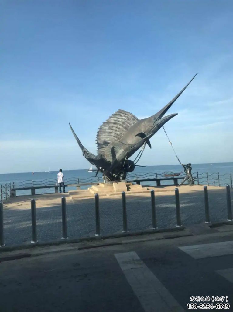 彩繪劍魚雕塑生產(chǎn)制作，海洋生物雕塑，公園大型雕塑