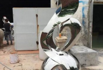 酒店鳥類雕塑，仿真主題，網(wǎng)格工藝