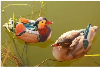 商場鴛鴦雕塑 仿真雕塑 店門口小品