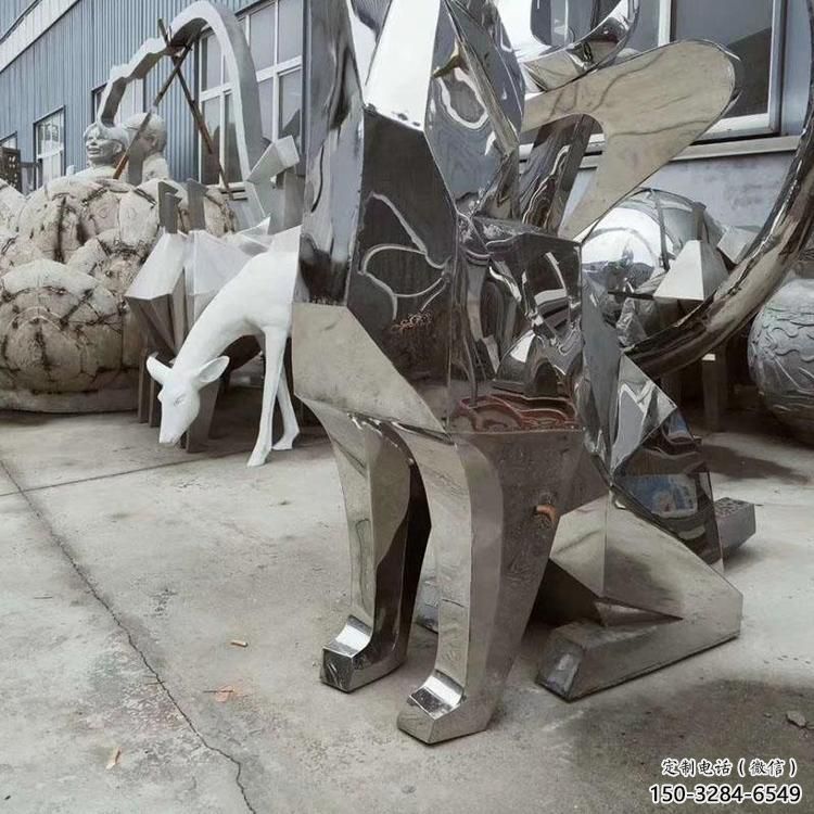 城市哈巴狗雕塑，網格體育雕塑，古銅效果