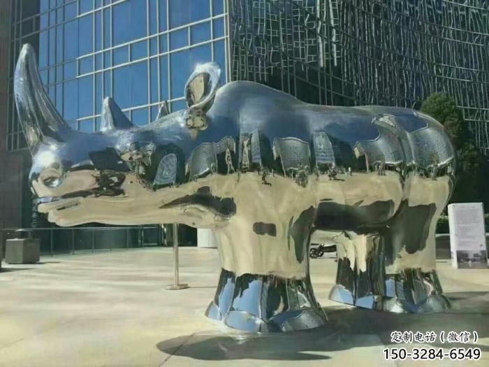 幼兒園犀牛雕塑，鐵藝文化雕塑，鑄造制作