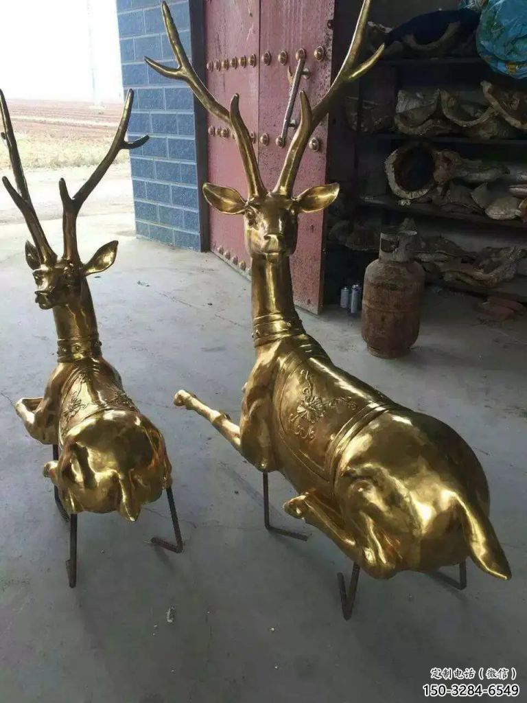 房地產馴鹿雕塑，仿古動漫雕塑，噴砂制造