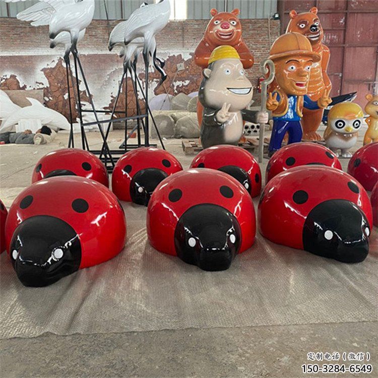 景區(qū)瓢蟲雕塑，鍍金歐式雕塑，鐵藝材質(zhì)