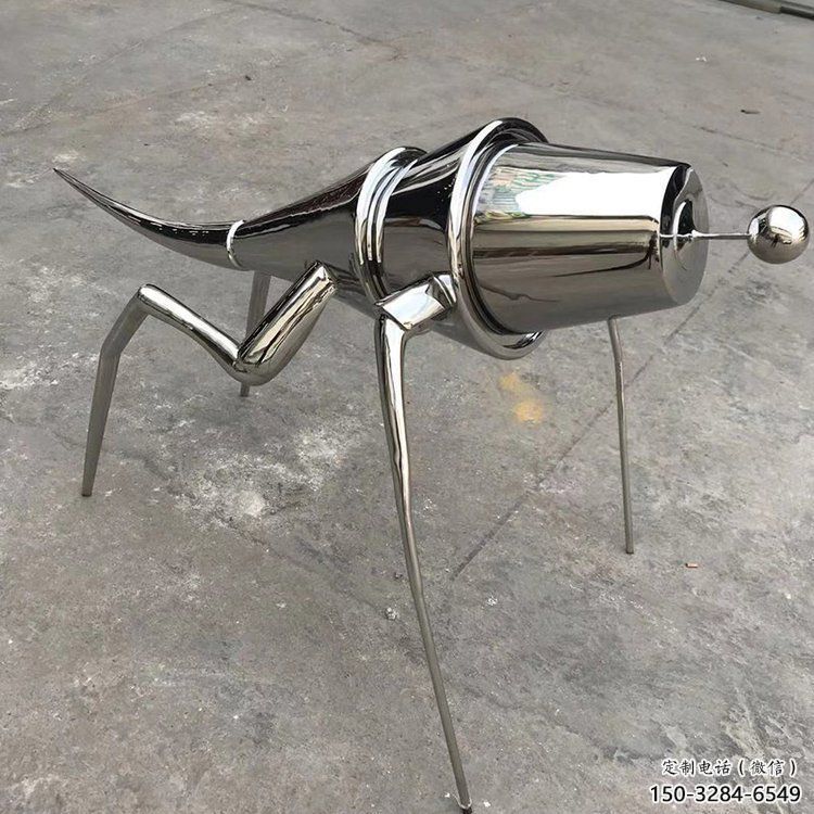 農村蝗蟲雕塑，鏡面昆蟲雕塑，抽象效果