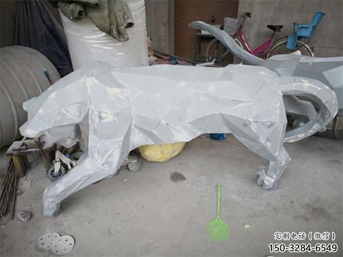 街道獵豹雕塑，鍛造動(dòng)物雕塑，古銅效果