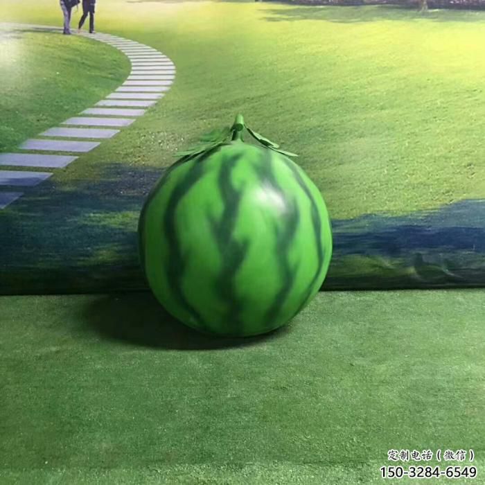 商業(yè)街西瓜雕塑 烤漆果蔬雕塑 彩繪水果雕塑