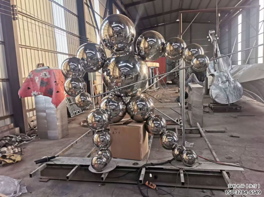 售樓處機器人雕塑廠 商業(yè)街雕塑 卡通擺件