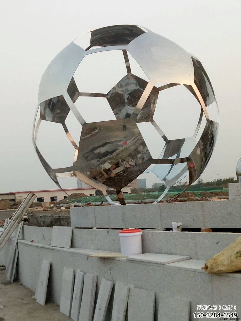 酒店足球雕塑 景觀美陳球形雕塑 現(xiàn)代球類雕塑