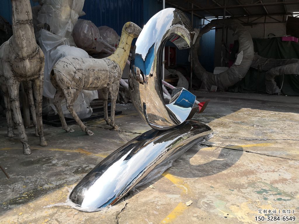 別墅區磁鐵雕塑 大型雕塑 剪影u型雕塑