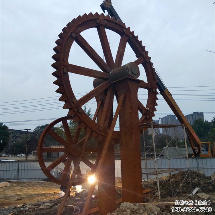 大型水車雕塑 鍛造發光仿古雕塑 房地產雕塑