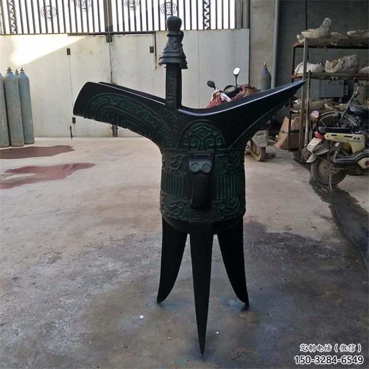 大型酒尊雕塑 鍛造發光酒尊杯雕塑 房地產酒器雕塑