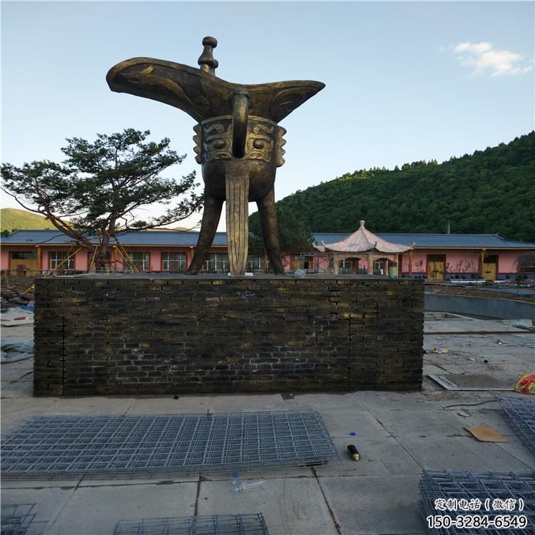 街道酒尊雕塑 現代酒尊杯雕塑 彩繪酒器雕塑