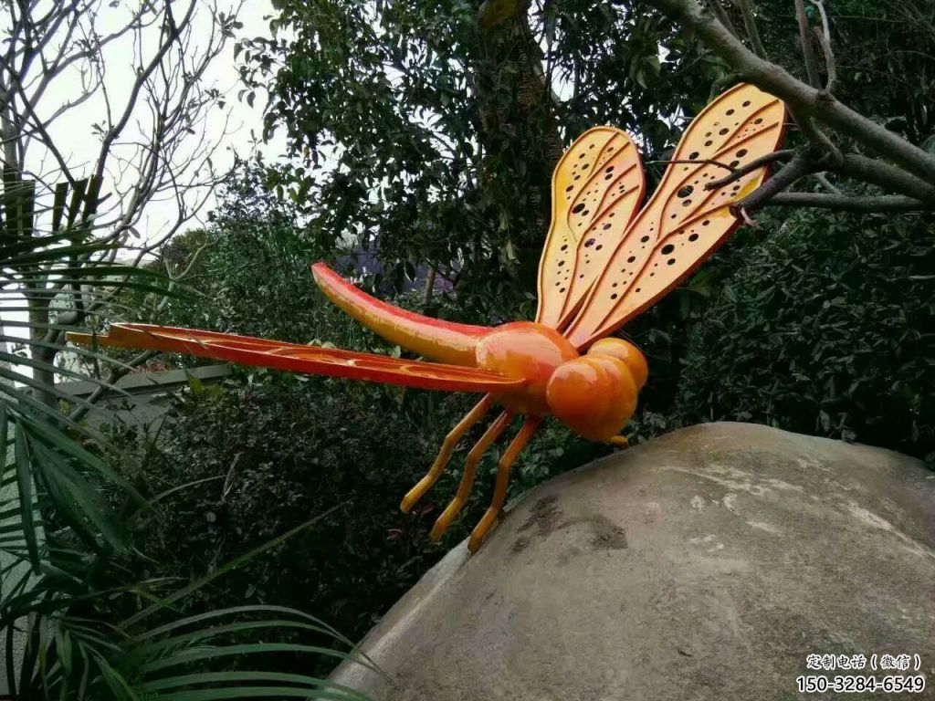 街道蓮藕雕塑 現(xiàn)代蓮科雕塑 彩繪雕塑