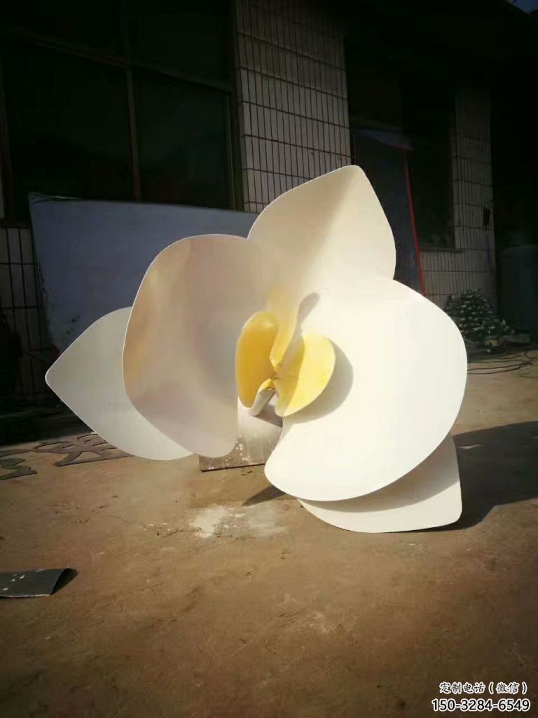 切面蘭花雕塑 燈光庭院雕塑 校園玉蘭花雕塑