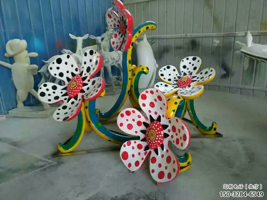 創意喇叭花雕塑 啞光花卉雕塑 公園雕塑