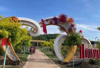 心形大門雕塑，創(chuàng)意設計，戶外不銹鋼拱門雕塑