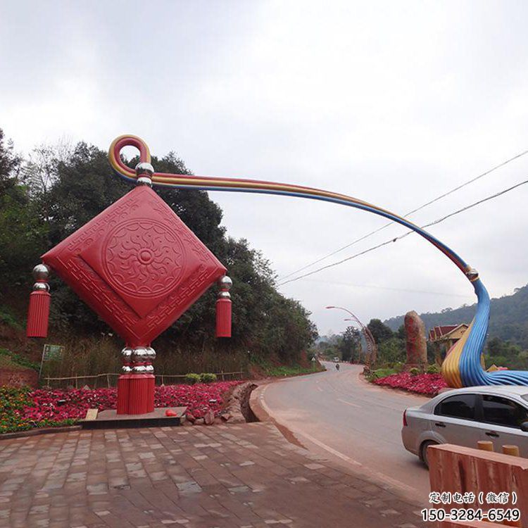 街道中國結雕塑