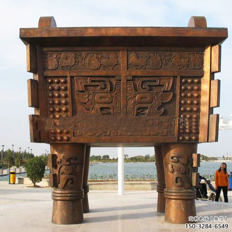 鎏金大克鼎雕塑，黃銅材質(zhì)加工