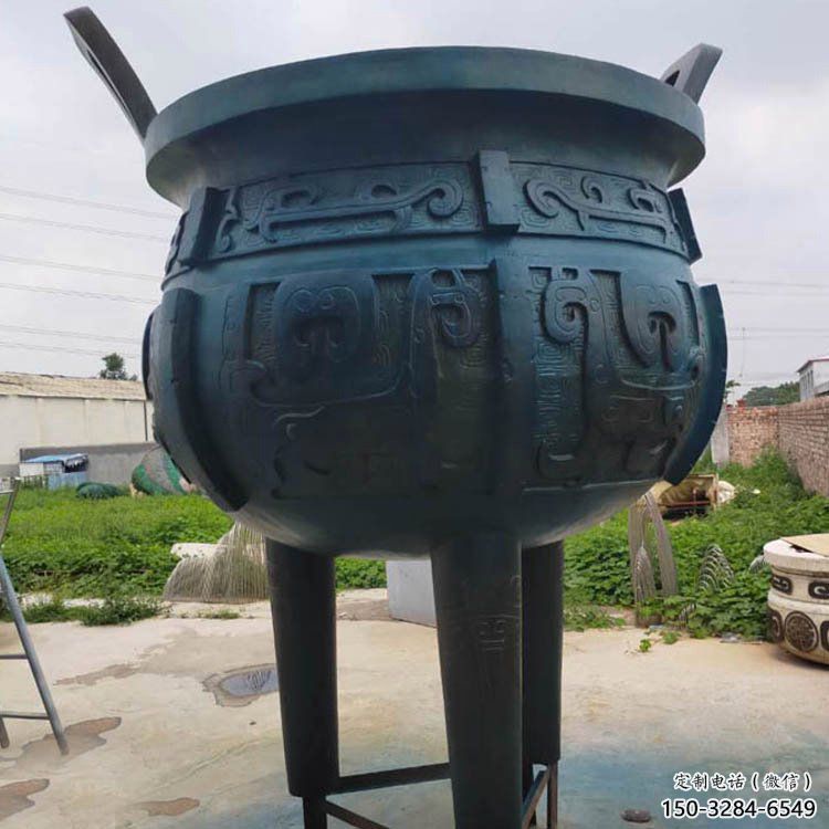 仿古三足圓鼎銅雕塑