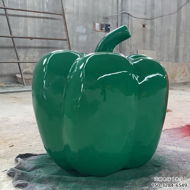 廣場果籃雕塑優價，果蔬組合，辣椒果籃雕塑特供