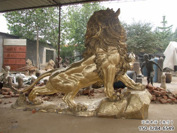 大型獅子雕塑精品，標(biāo)識(shí)雕塑，鑄銅走獅雕塑選用