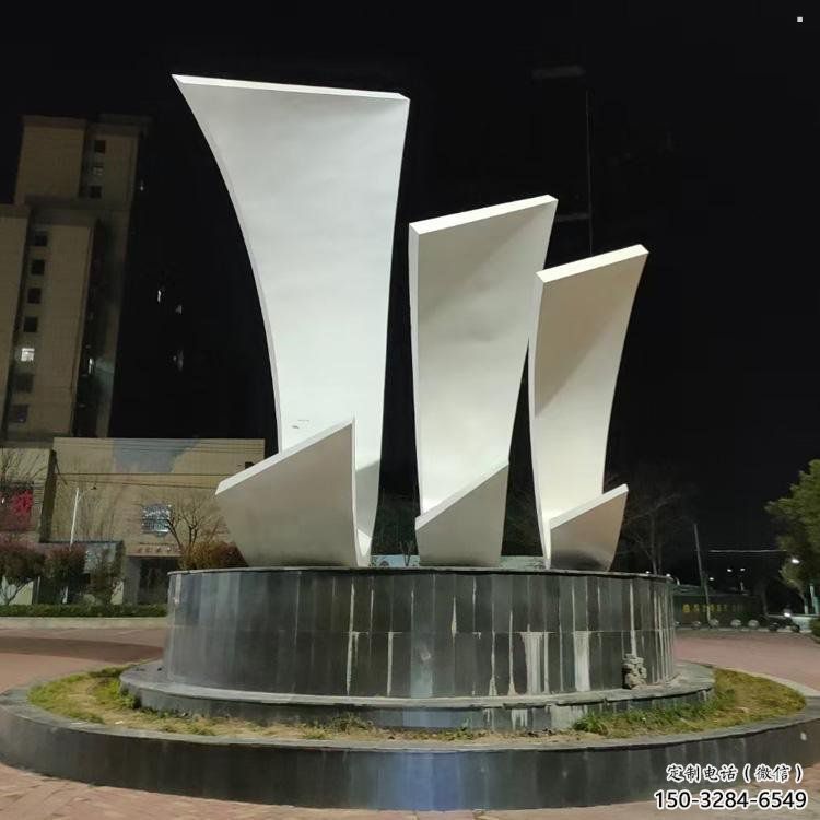 公園帆船雕塑，噴砂發(fā)光雕塑，鍛造工藝