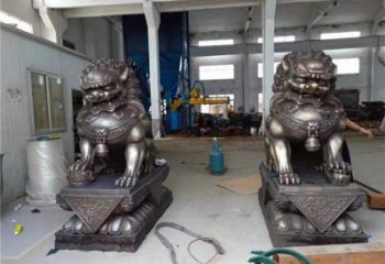 景觀獅子雕塑標(biāo)準(zhǔn)，鑄銅制作，景觀蹲獅雕塑優(yōu)價