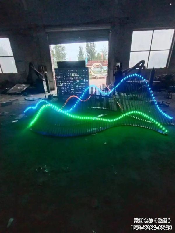 公園假山雕塑，噴砂發(fā)光雕塑，鍛造工藝