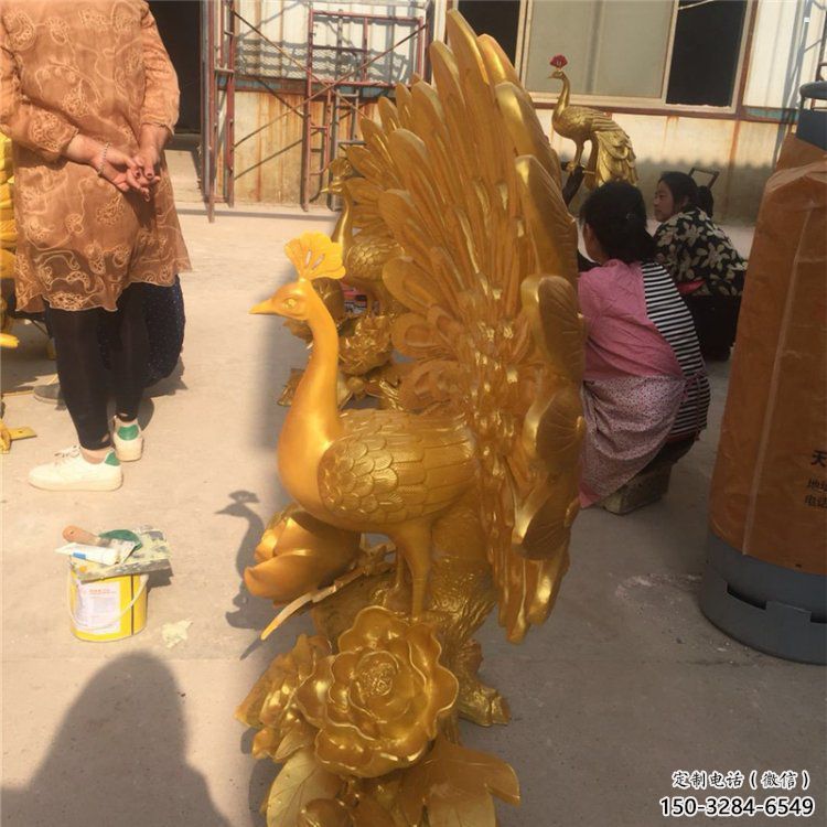 花園孔雀雕塑點(diǎn)擊，多彩藝術(shù)，銅孔雀雕塑承接