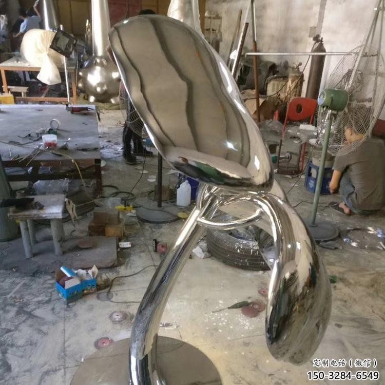 四葉草雕塑承接，城市裝飾，不銹鋼四葉草雕塑廠家