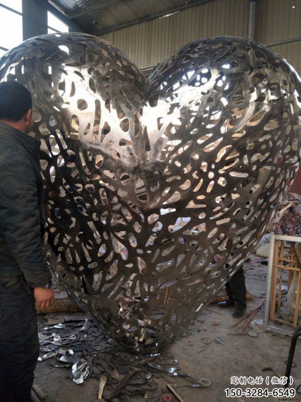心形球雕塑優選，圓雕體系，不銹鋼心形球雕塑選定