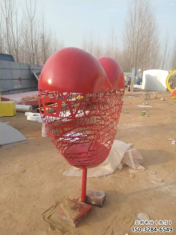 公園心形球雕塑