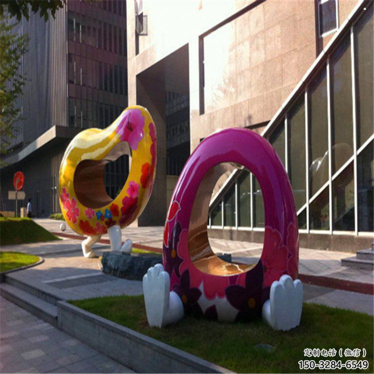 心形人物雕塑服務(wù)商，美陳雕塑，不銹鋼雕塑抽象精選