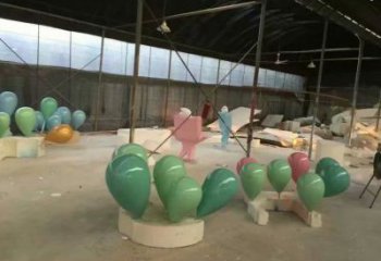 氣球樹雕塑廠家，彩繪構件，玻璃鋼氣球樹雕塑供應