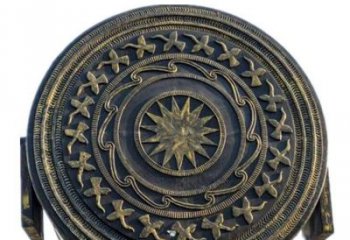 銅鼓雕塑專供，校園雕塑，小區(qū)銅鼓雕塑標(biāo)準(zhǔn)