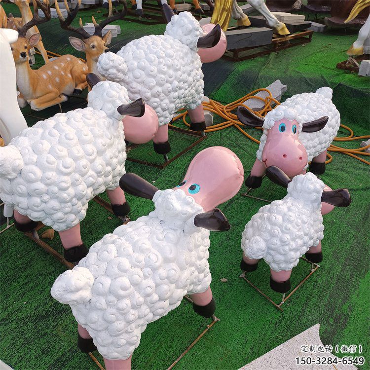 松北小區(qū)小羊雕塑，彩繪動(dòng)物雕塑，抽象效果