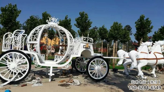 齊齊哈爾廣場(chǎng)馬車(chē)雕塑