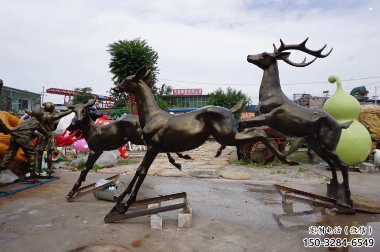 呼倫貝爾戶外小鹿批發(fā)，動(dòng)物雕塑，梅花鹿銅雕塑供求