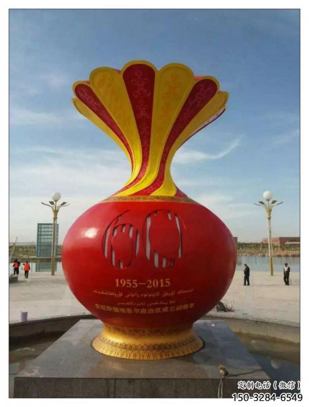 麗江花瓶雕塑工廠選用，街道標(biāo)識(shí)，玻璃鋼花瓶雕塑批發(fā)