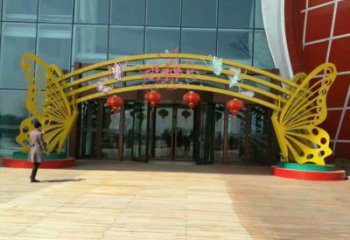 烏魯木齊蝴蝶拱門雕塑，鏤空烤漆效果，不銹鋼小區標識雕塑